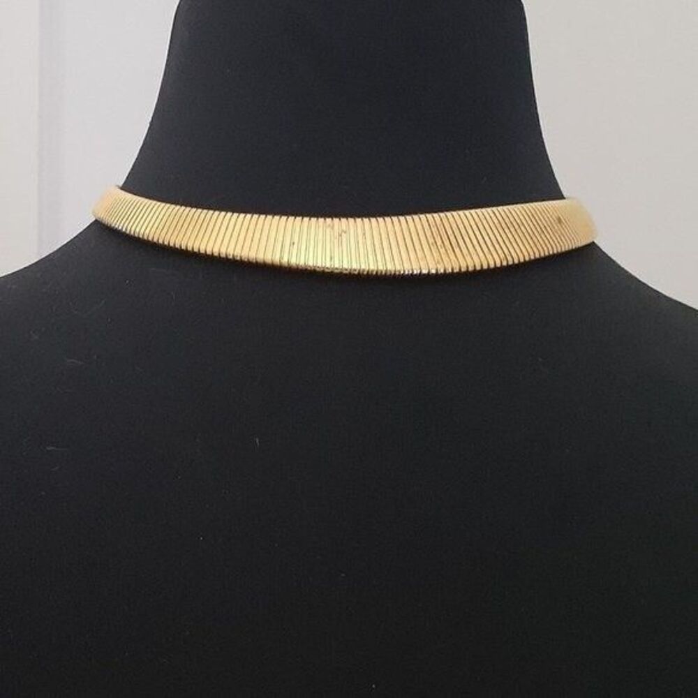 Monet Vintage Omega Chain Collar Choker Necklace Chunky Gold Signed 16inc GUC